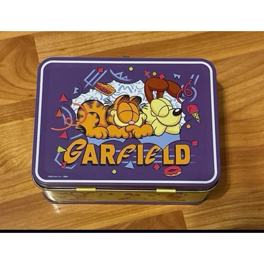 NEW GARFIELD FOOD STORAGE CONTAINER